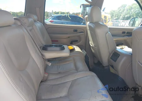 2004 Chevrolet Suburban 1500 Lt z USA, uszkodzony, nr VIN 1GNFK16T94J138283